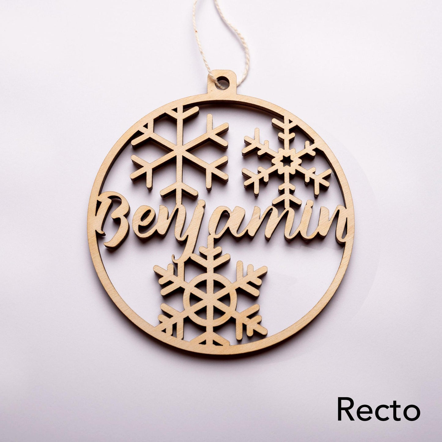 Personalized wooden Christmas bauble – First name and snowflake – Baby’s first Christmas birth gift – Family tree decoration with animal names