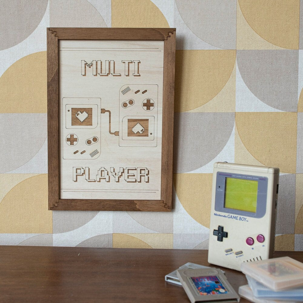 Tableau décoratif Multi Player en bois – Rétro gaming 8-bit – Cadeau geek couple Saint-Valentin vintage