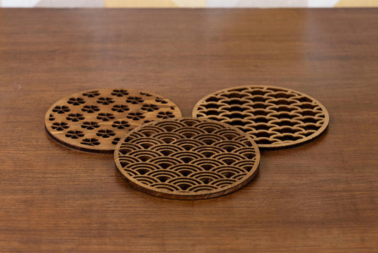 Set of 3 Traditional Japanese Wooden Coasters - Sakura Wave Cloud Pattern - Japanese Vintage Retro Decoration