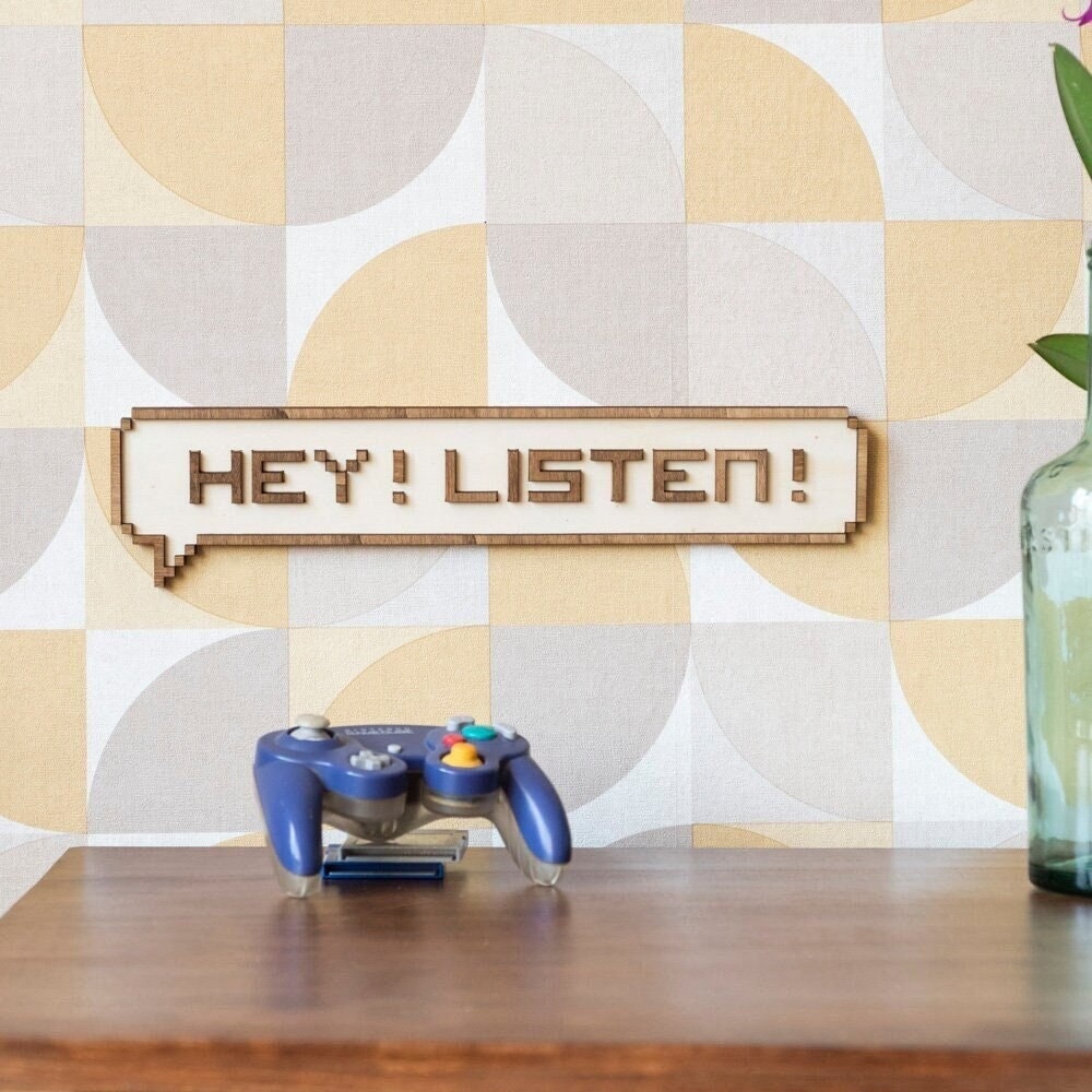 Bubble Hey Listen wooden wall decoration gaming room retrogaming Legend of Zelda Navi pixel art gift geek fun vintage