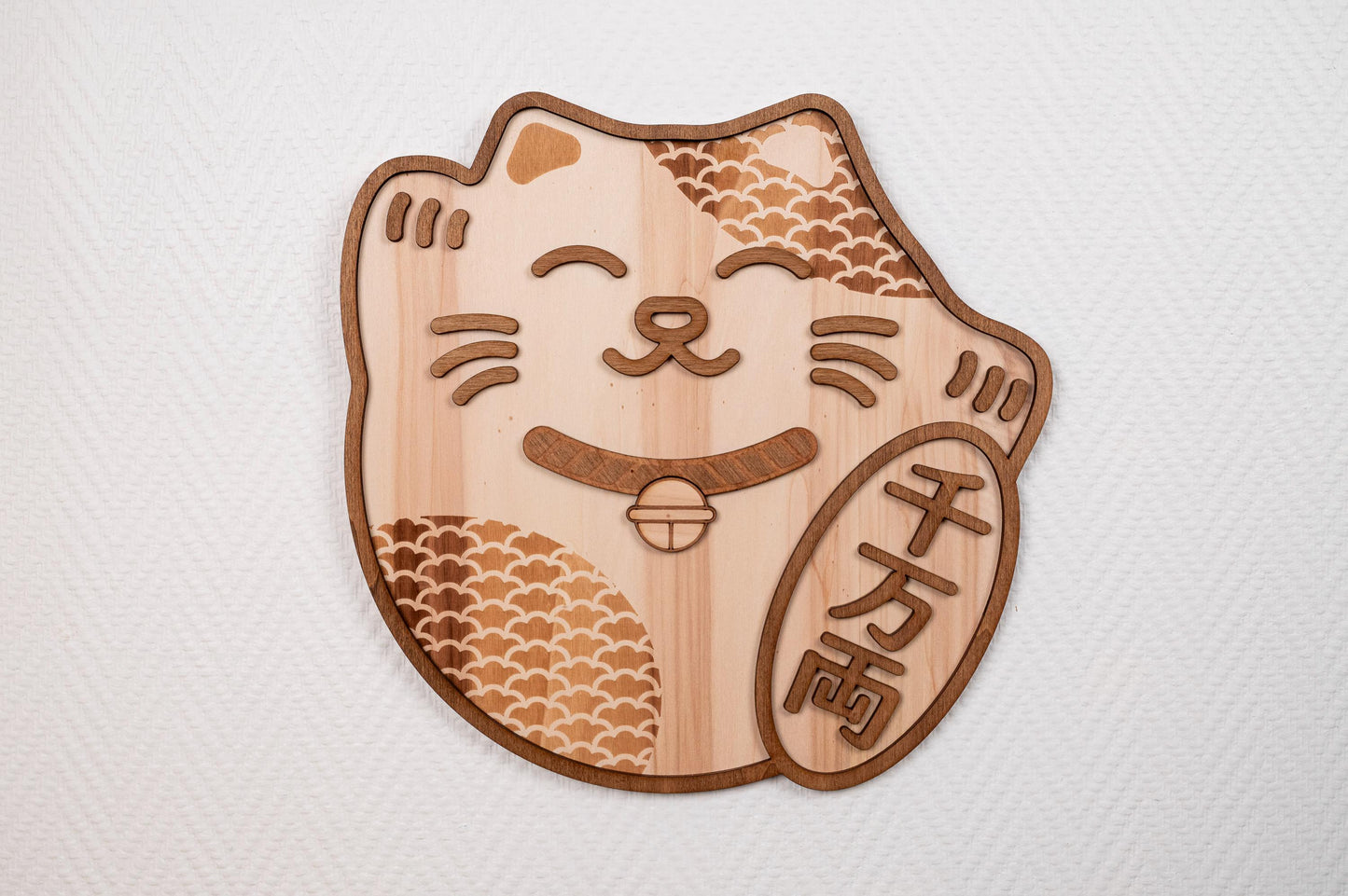 Maneki Neko Japonais – Motif Vagues – Applique Murale en Bois – Style Vintage Kawaii Manga Chat porte bonheur fortune Lucky