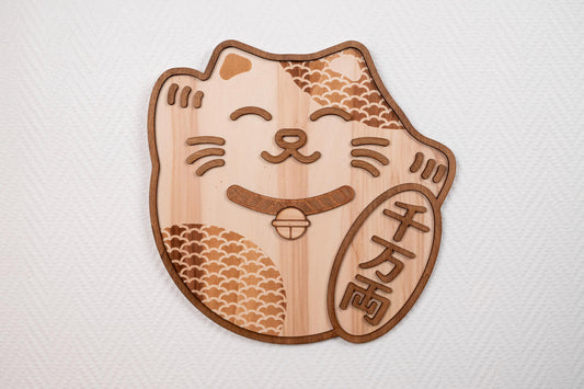 Japanese Maneki Neko – Wave Pattern – Wooden Wall Light – Vintage Kawaii Manga Style Lucky Fortune Cat