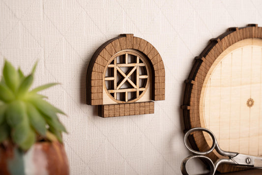 Mini Decorative Wooden Window – Hobbit Heroic Fantasy Style – Middle Earth Fairy Wall Decor