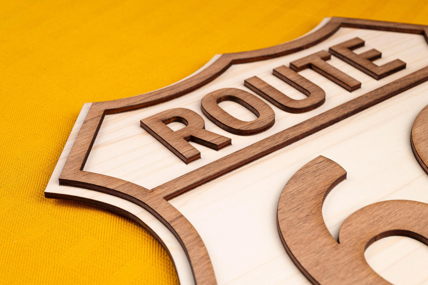 Route 66 wood wall decoration – Vintage USA car road trip sign – Retro American wall art – Made in France
