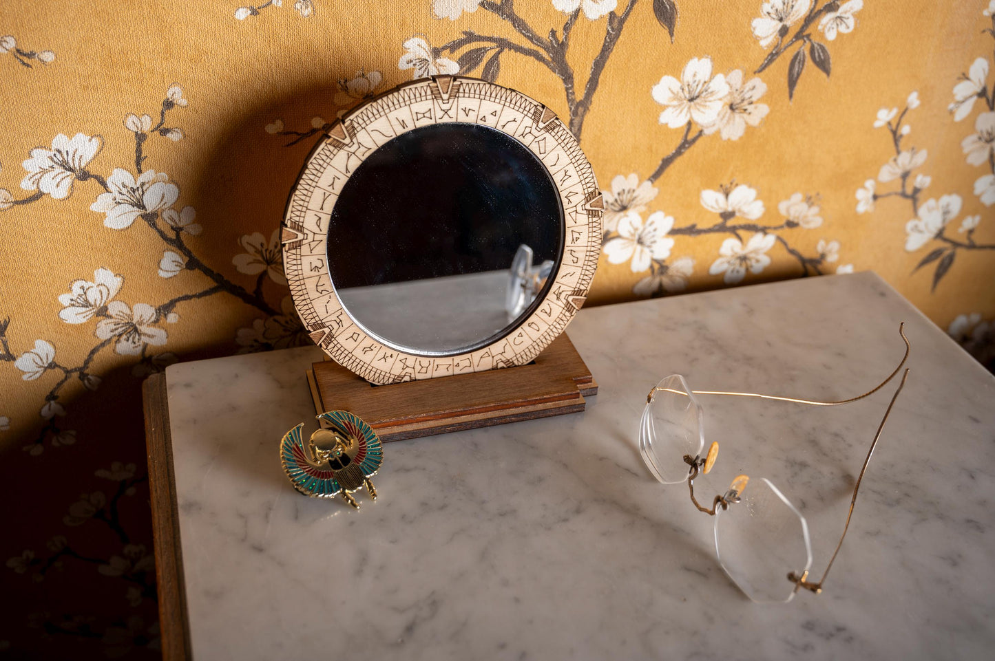 Miroir décoratif à poser Stargate miniature Porte des étoiles fanart pièce unique série TV années 90 rétro vintage nostalgie maquillage