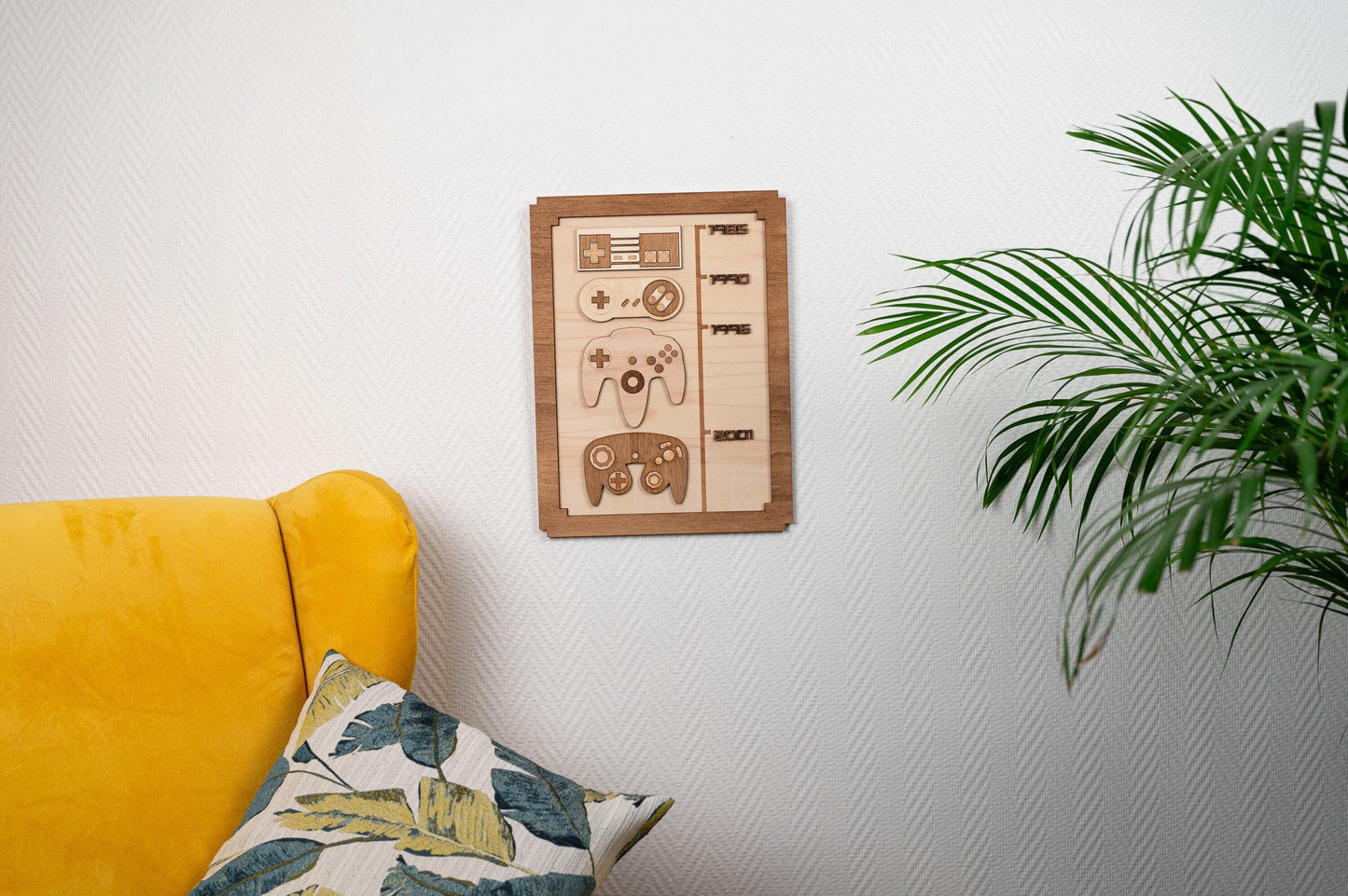 Timeline retro consoles – Wooden wall decoration gaming room geek vintage Nintendo retro gaming 80s 90s NES SNES N64 Game Cube