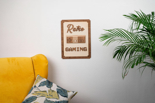 Wooden Wall Light – 8-bit Retro Gaming – Geek and Vintage Decoration – Nintendo Nostalgia 80s 90s