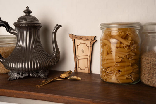 Porte miniature inspirée d'Alice au pays des merveilles