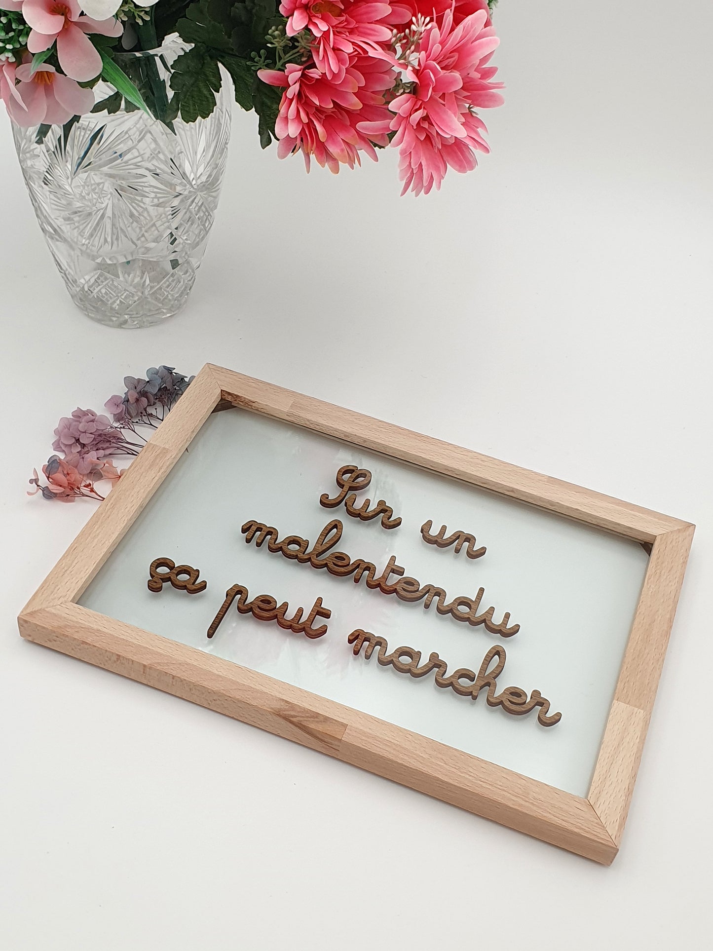 PERSONNALISABLE - Tableau en verre “Les Cucultes” – Citation personnalisable flottante