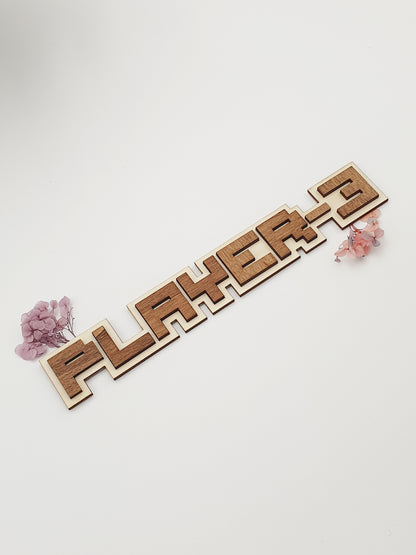 Décoration murale Player 3 en bois – Rétrogaming Geek Pixel Art Cadeau Gamer Naissance Bébé Vintage Saint Valentin Nerd