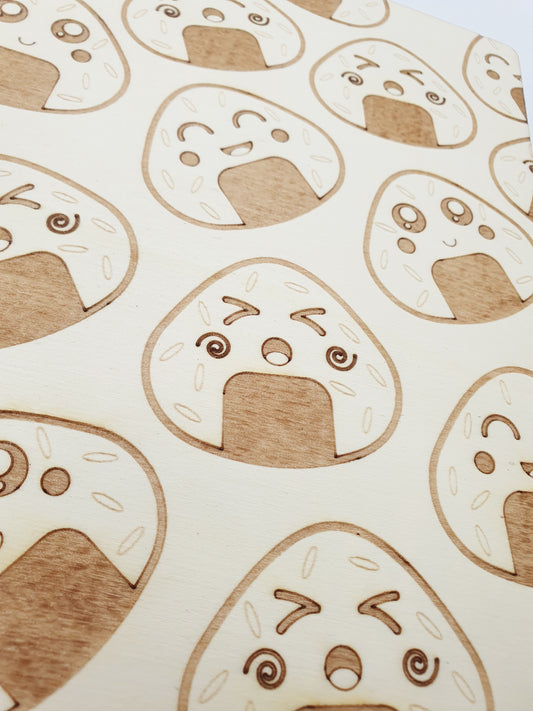 Carnet A5 Onigiri kawaii – Rechargeable - couverture bois gravée au laser -carnet japonais migno - pages blanches ou lignées - idée cadeau artisanale