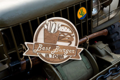 Plaque murale bois Best Burger In Town – Décoration diner rétro vintage USA – Applique murale fast food restaurant américain Made in France