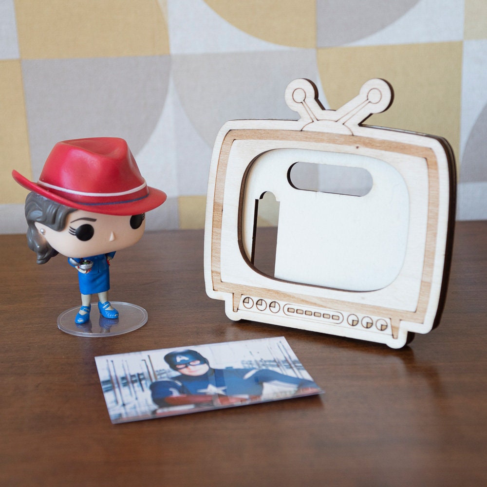 Cadre photo TV ancienne bois