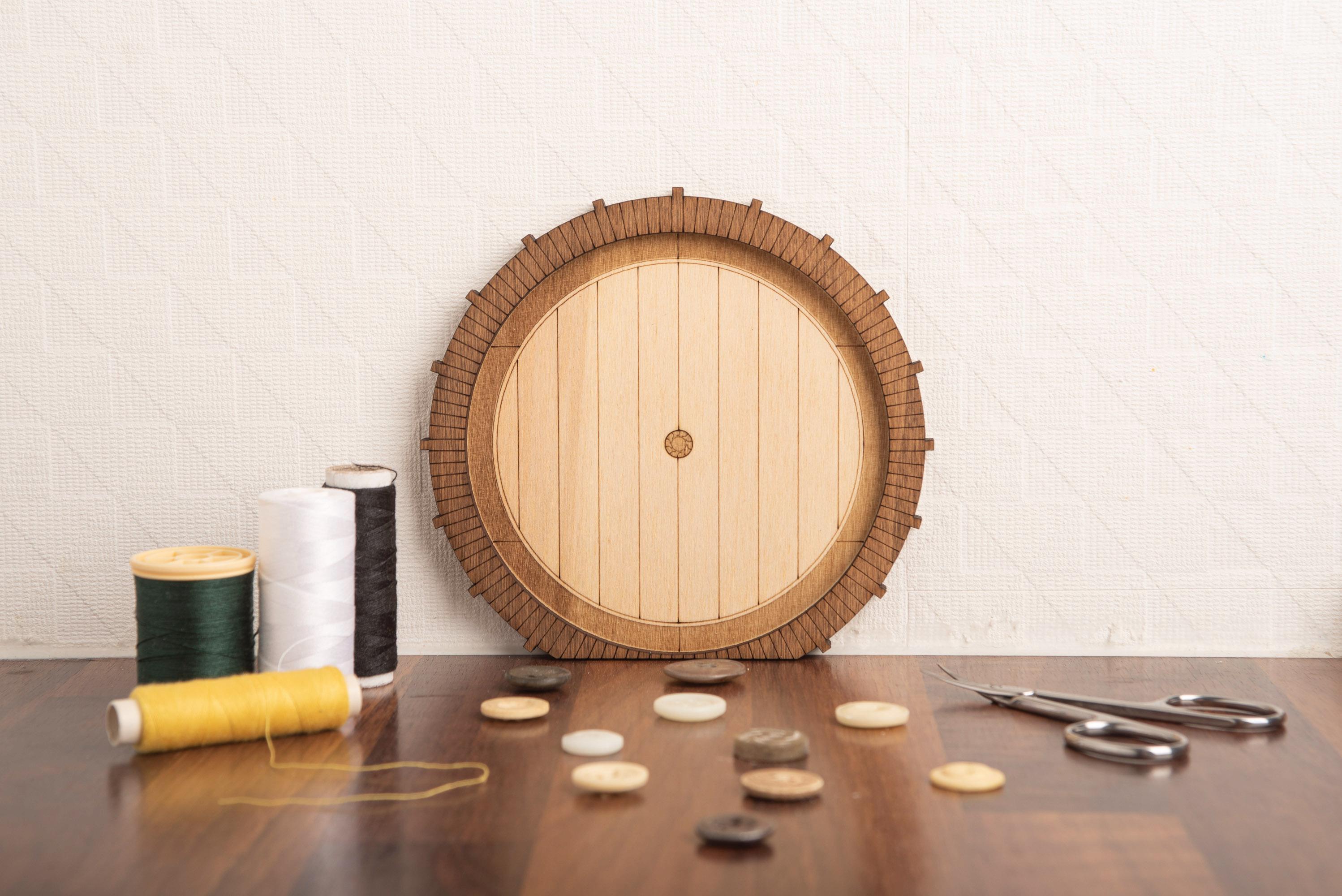 Petite porte hobbit artisanale bois